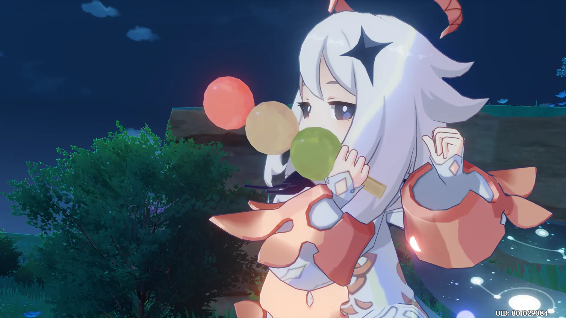 三色団子を持つパイモン